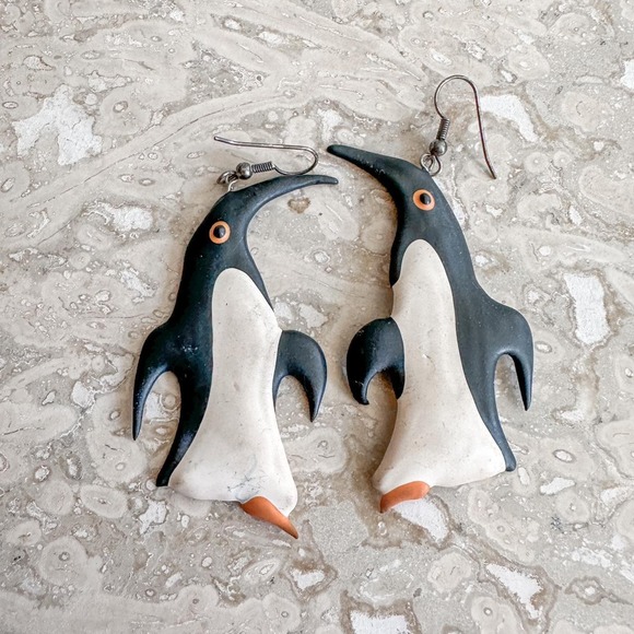Penguin earrings rubber like material - Picture 1 of 2